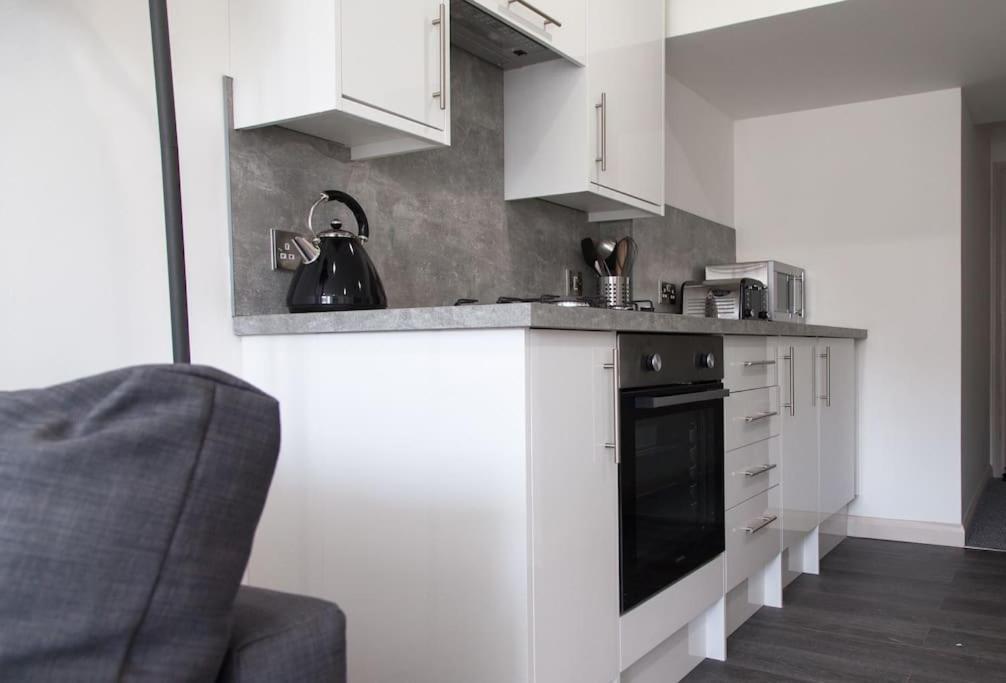 Stunning 2 Bed Apartment With Sea Views, Penzance Luaran gambar