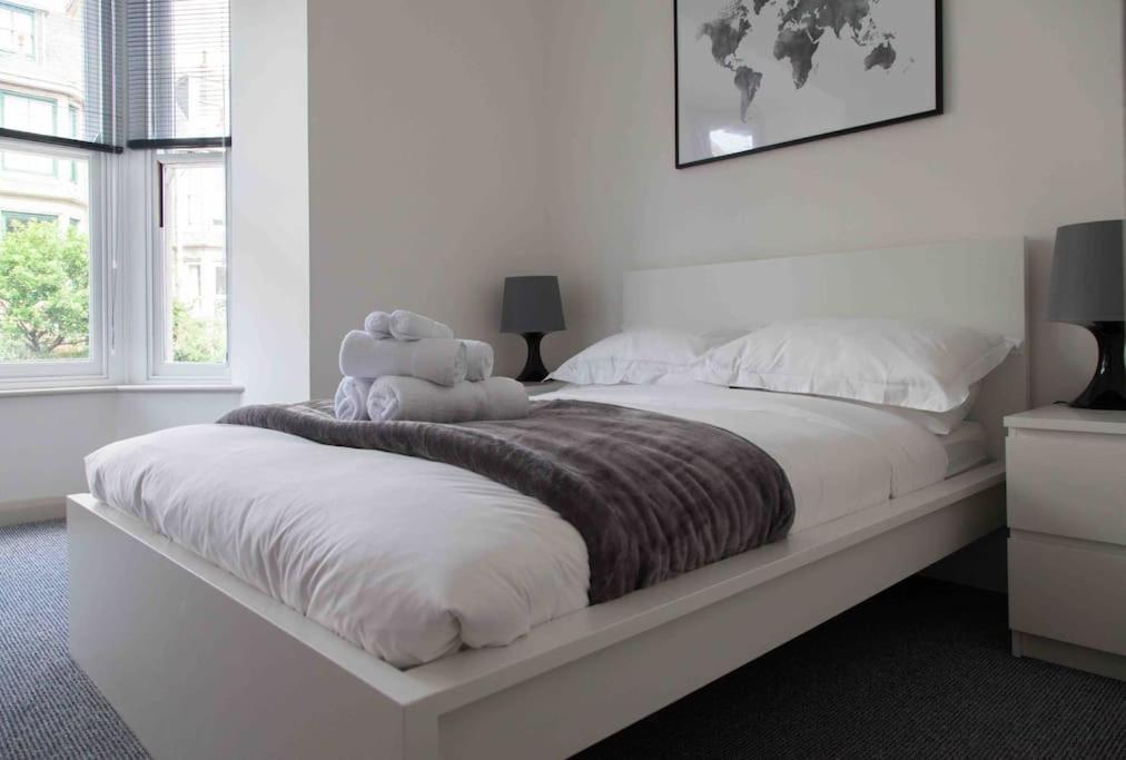 Stunning 2 Bed Apartment With Sea Views, Penzance Luaran gambar