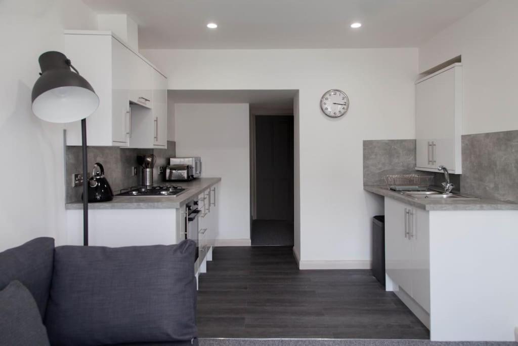 Stunning 2 Bed Apartment With Sea Views, Penzance Luaran gambar